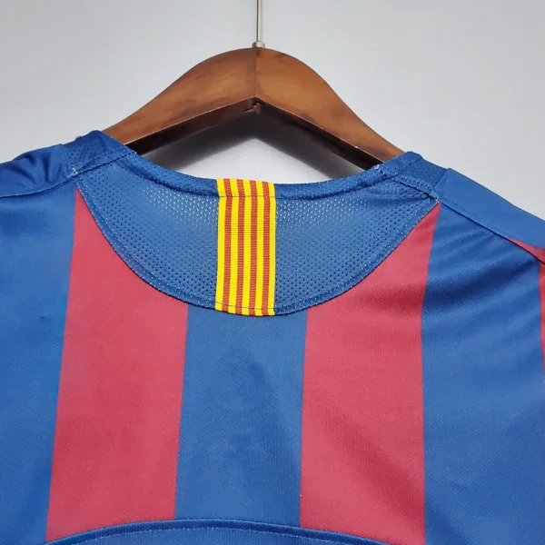 Camiseta Barcelona 2006 final Champions League cuello anterior