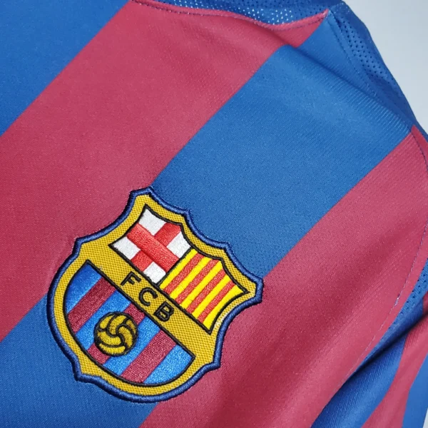 Camiseta Barcelona 2006 final Champions League escudo