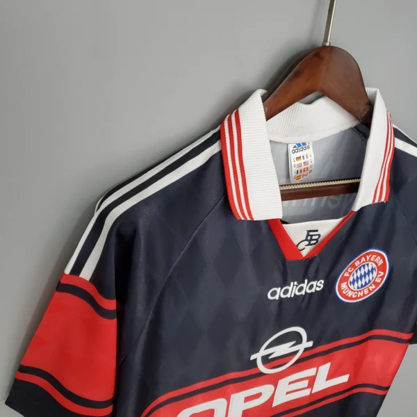 Camiseta Bayern Munich 97 99 primera equipacion hombro