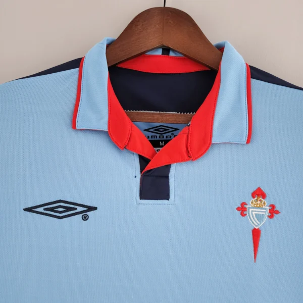 Camiseta Celta de Vigo 2002 cuello