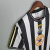 Camiseta Newcastle United 97-99 primera equipacion hombro