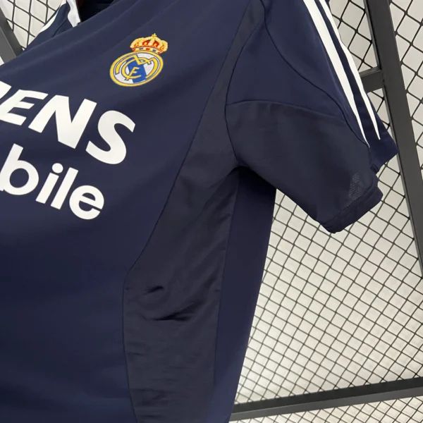 Camiseta Real Madrid 2004-05 Segunda equipacion lateral