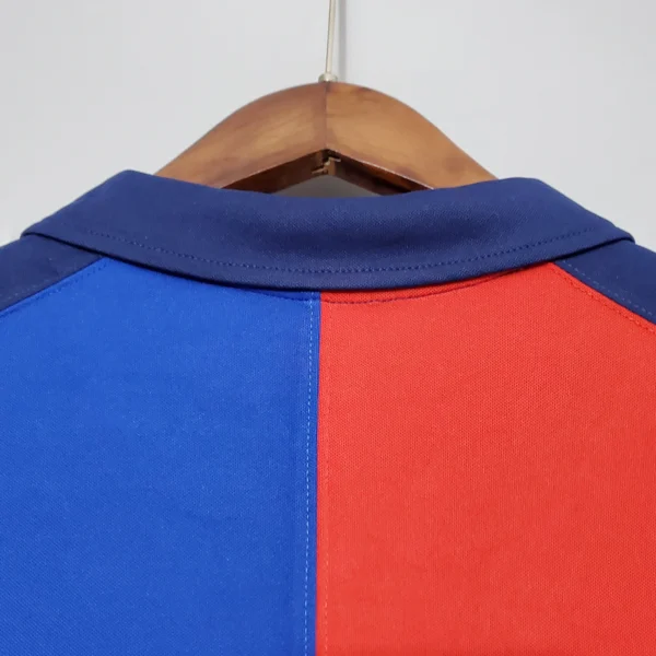 Camiseta FC Barcelona 100 Aniversario cuello anterior