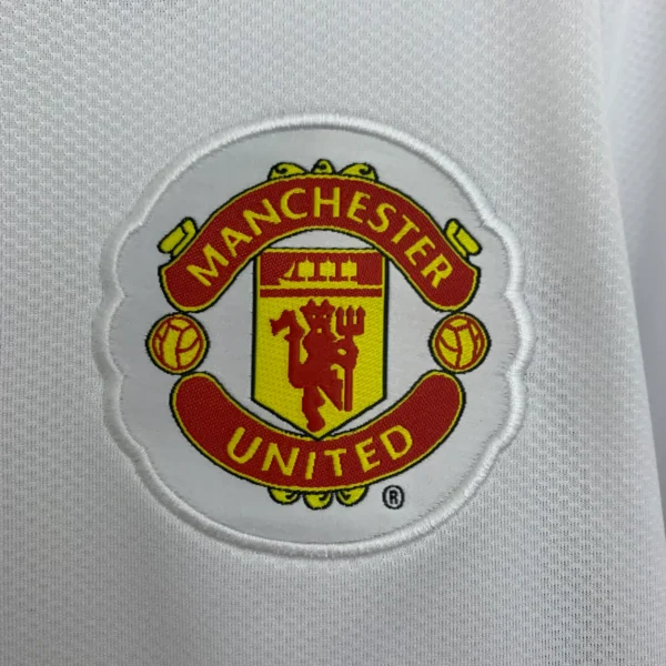 Camiseta Manchester United 2008-2009 Final Champions League escudo