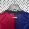 Conjunto FC Barcelona niño 2024-2025 Yamal cuello anterior