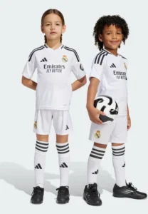 Conjunto Real Madrid niño 2024-2025 Mbappé comprar