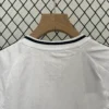 Conjunto Real Madrid niño 2024-2025 Mbappé cuello anterior