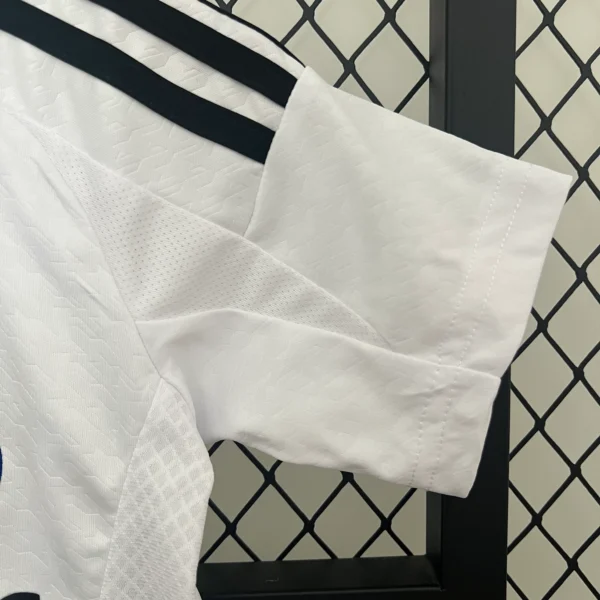 Conjunto Real Madrid niño 2024-2025 Mbappé manga
