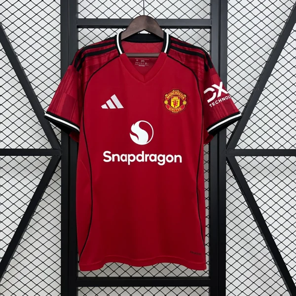 Nueva camiseta Manchester United 2025-2026