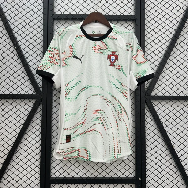 Nueva camiseta Portugal 2025-2026 blanca