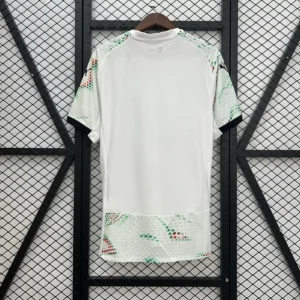 Nueva camiseta Portugal 2025-2026 blanca dorsal