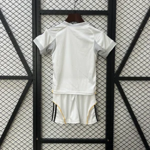 Nuevo Conjunto Real Madrid niño 2025-2026 Mbappe dorsal