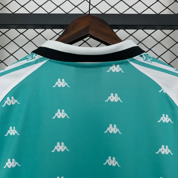 Camiseta CA Osasuna 1995-1997 Verde cuello anterior