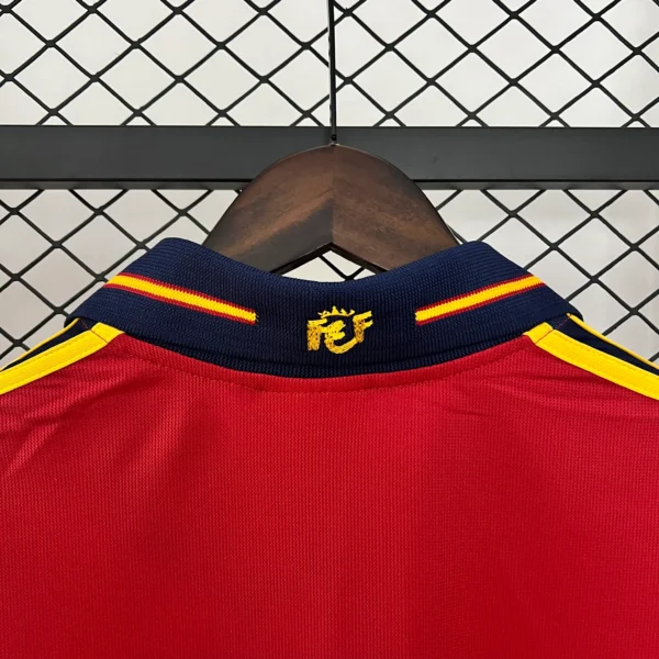 Camiseta España 2000 Raul cuello anterior