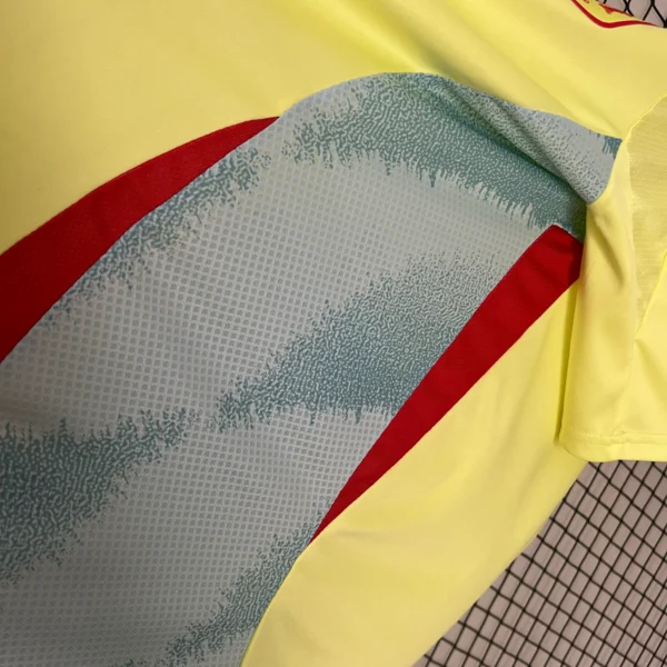 Camiseta España Eurocopa 2024 amarillo lateral
