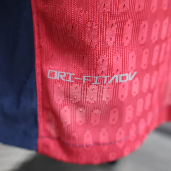 Camiseta FC Barcelona 125 aniversario 2025 material