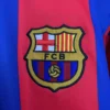 Camiseta FC Barcelona 2004-2005 Ronaldinho escudo