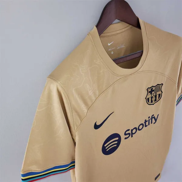 Camiseta FC Barcelona Dorado 2022-2023 hombro