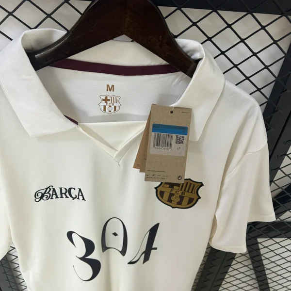 Camiseta FC Barcelona LAMINE YAMAL 304 Blanco cuello