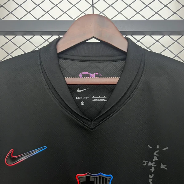 Camiseta FC Barcelona x Travis Scott Negro 2024-2025 cuello