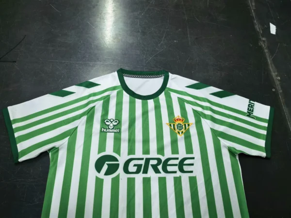 Camiseta Real Betis Final Conference League 2025-2026 cuello