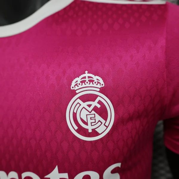 Camiseta Real Madrid 2024-2025 Rosa escudo