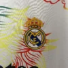 Camiseta Real Madrid 2024-2025 dragón Arcoíris escudo