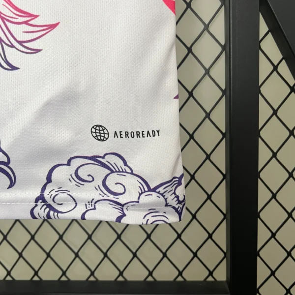 Camiseta Real Madrid 2024-2025 dragón Arcoíris material