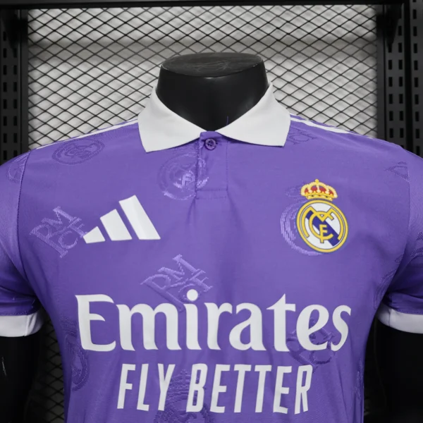 Camiseta Real Madrid 2025-2026 Morado cuello
