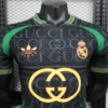 Camiseta Real Madrid Gucci 2024-2025 cuello