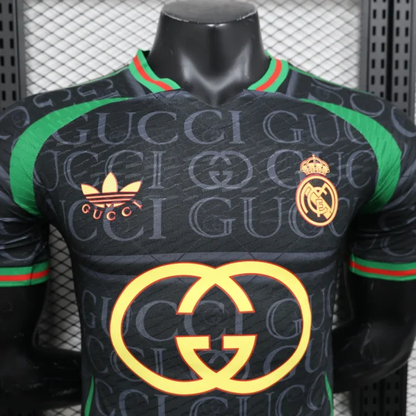 Camiseta Real Madrid Gucci 2024-2025 cuello