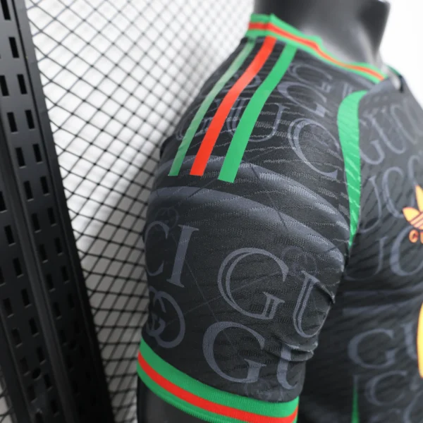 Camiseta Real Madrid Gucci 2024-2025 manga-1