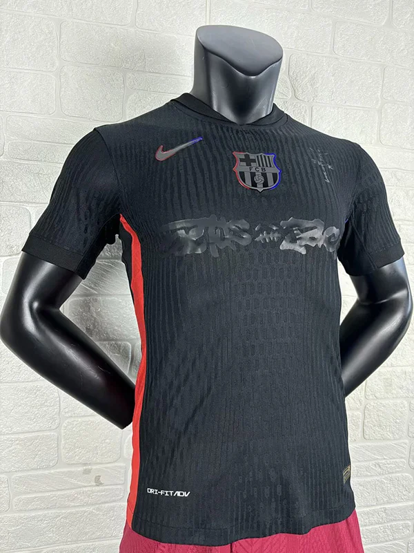 Camiseta Travis Scott negro FC Barcelona 2024-2025 lateral