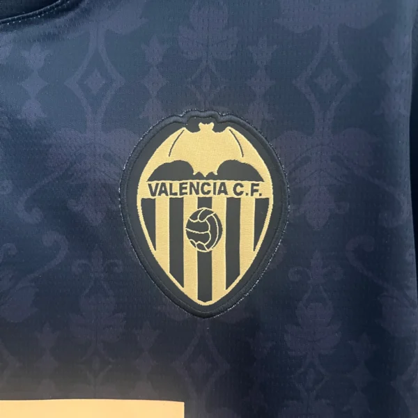 Camiseta del Valencia CF 2024-2025 negro escudo