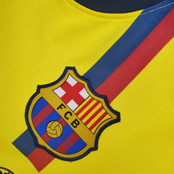 Camiseta retro FC Barcelona 2008-2009 Amarillo escudo