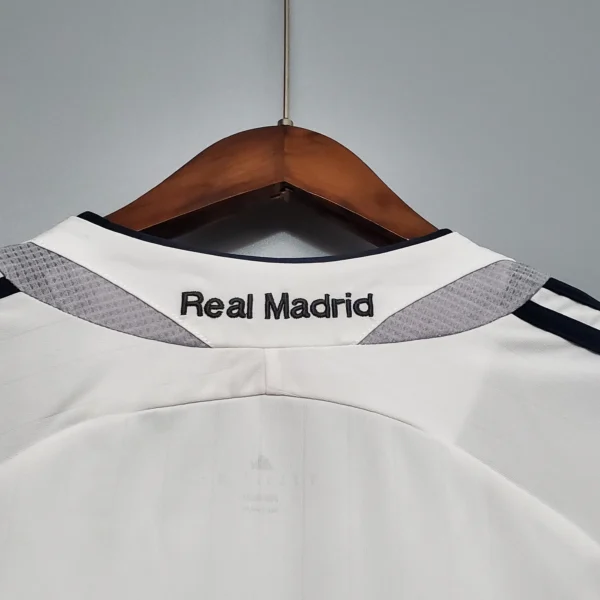 Camiseta retro Real Madrid 2006-2007 Benq cuello anterior