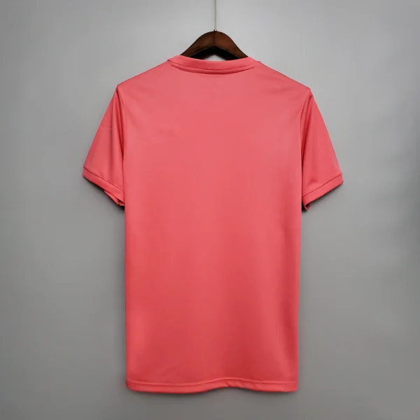 Camiseta retro Real Madrid 2020-2021 Rosa dorsal