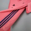 Camiseta retro Real Madrid 2020-2021 Rosa lateral