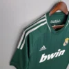 Camiseta retro Real Madrid Verde 2012-2013 hombro