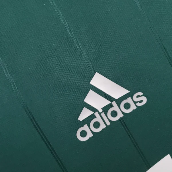 Camiseta retro Real Madrid Verde 2012-2013 logo