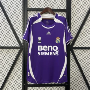 Camiseta retro Real Madrid morado 2006-2007