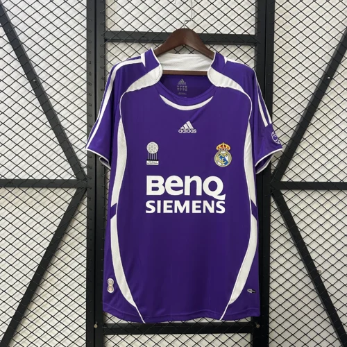 Camiseta retro Real Madrid morado 2006-2007