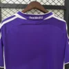 Camiseta retro Real Madrid morado 2006-2007 cuello anterior