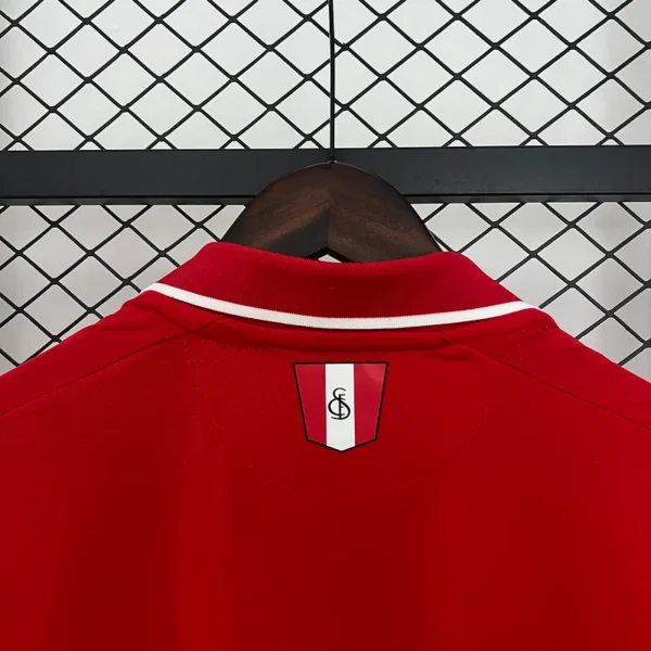 Camiseta retro Sevilla 2015-2016 roja cuello anterior