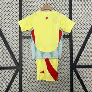 Conjunto España niño 2024 amarillo dorsal
