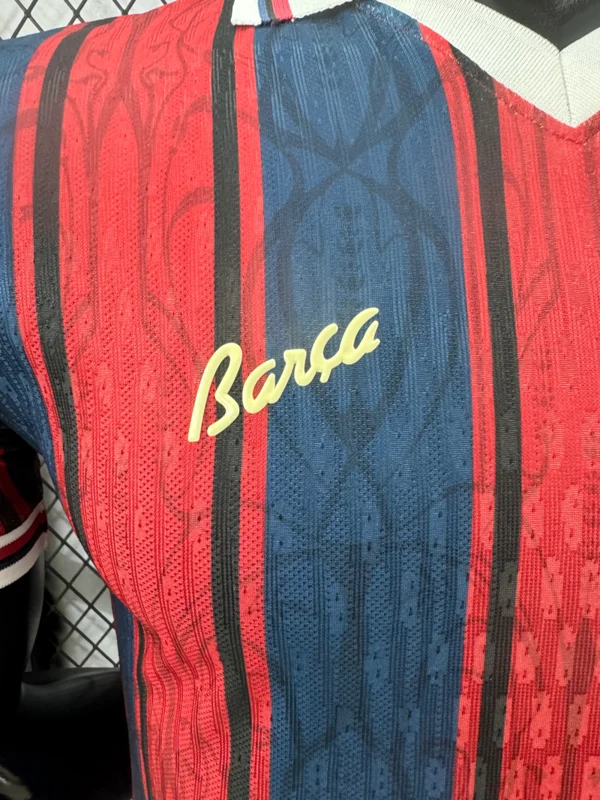 Nueva camiseta FC Barcelona 125 aniversario logo