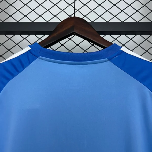 Nueva camiseta Real Madrid 2025-2026 Azul cuello anterior