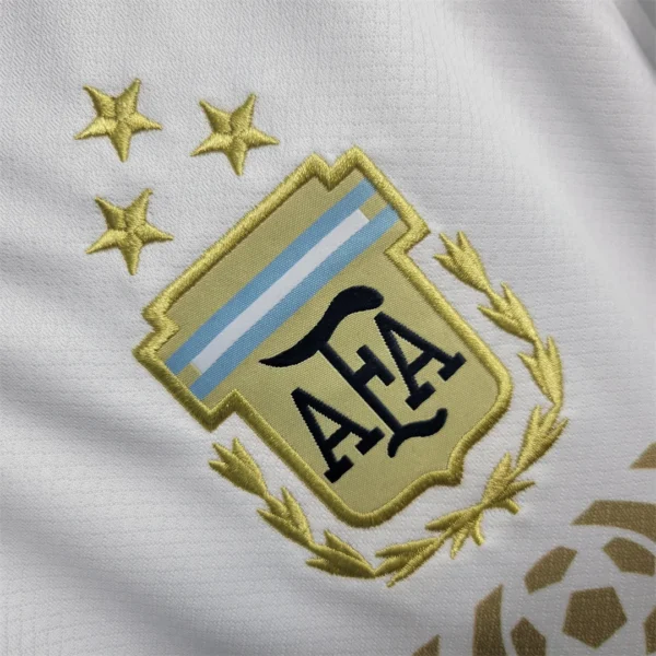 Camiseta Argentina 2023 Copa del Mundo escudo