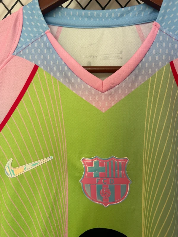 Camiseta FC Barcelona 2025-2026 Verde-Rosa cuello