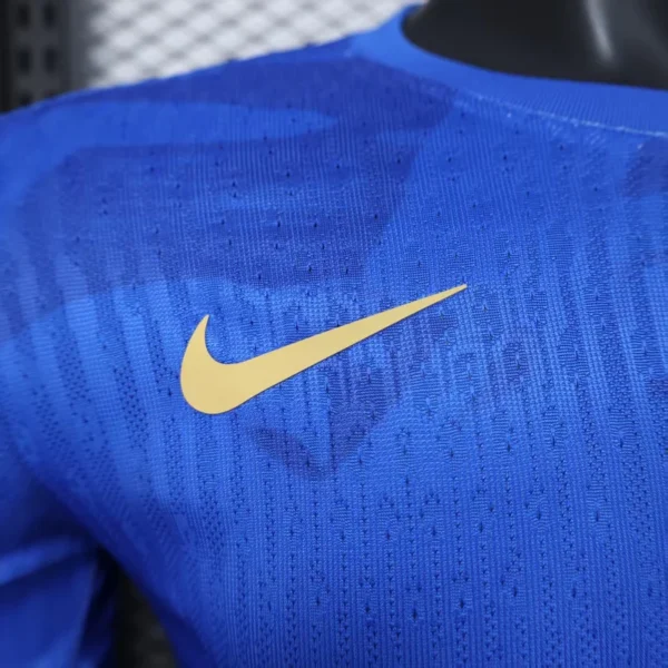 Camiseta FC Barcelona azul-rojo 2025-2026 logo